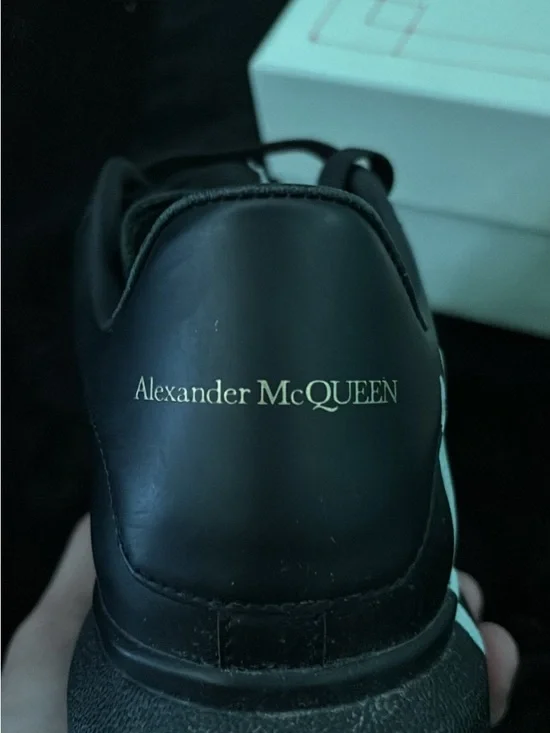 Alexander McQueen Black Sneaker with whiteGraphic - Picture 2 of 3